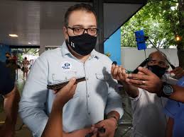 Em Dourados, Alan Guedes vota e aposta na rejeição do oponente e indecisos para vencer - Jornal Midiamax