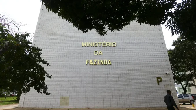 fachada-ministerio_mcamgo_abr_100420231818-30