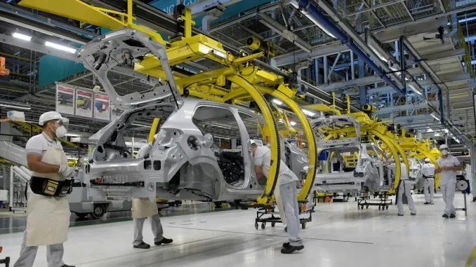 coronavirus_industria_automobilistica_fabrica2005200368