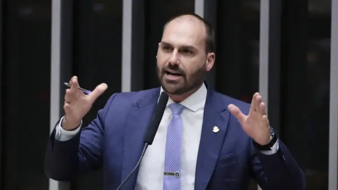 eduardo-bolsonaro-foto-zeca-ribeiro-camara-1-2-660x372.jpg